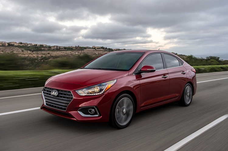 Mua bán Hyundai Accent Đặc Biệt 2021 màu đỏ Giá xe  trả góp